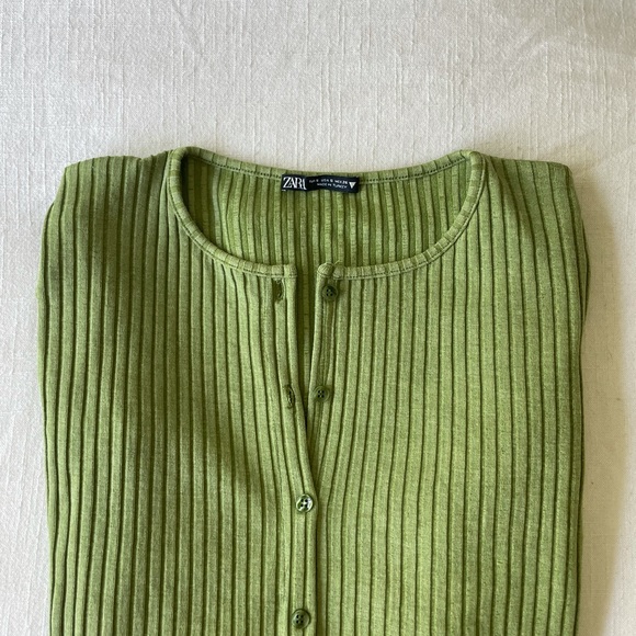 Dress - Picture 5 of 7